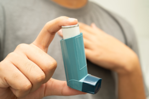 Adult Asthma Triggers, Symptoms and When to Seek Help